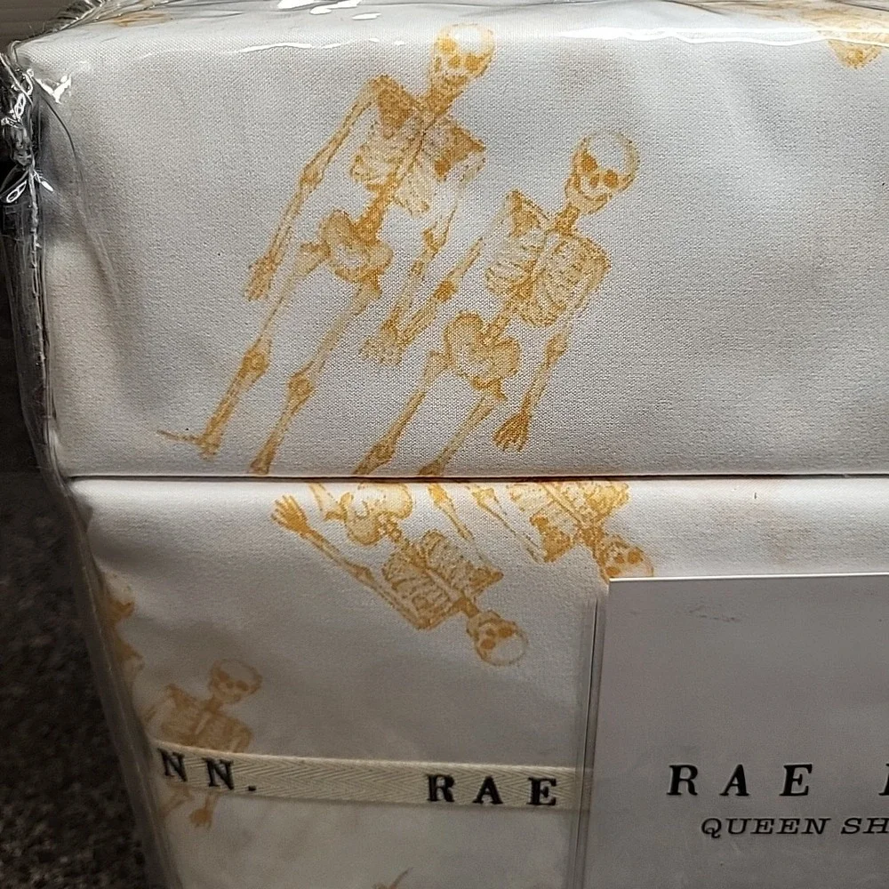 NEW Rae Dunn Enchante QUEEN Halloween Sheets Sheet‎ Set Orange Spooky Skeletons